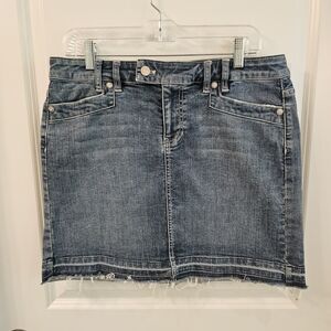 White House Black Market WHBM Women's Straight Denim Raw Skirt | Size 8